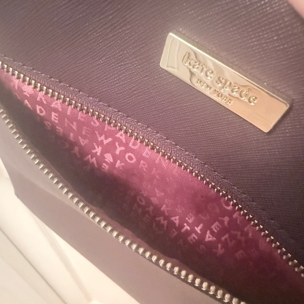 EXCELLENT CONDITION KATE SPADE Rima Laurel Way Crossbody Plum Color - Picture 10 of 11